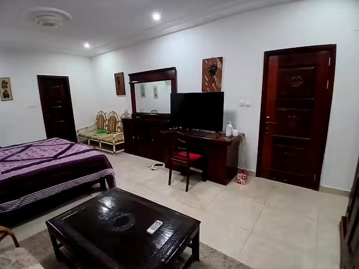 3 chambres + Salon